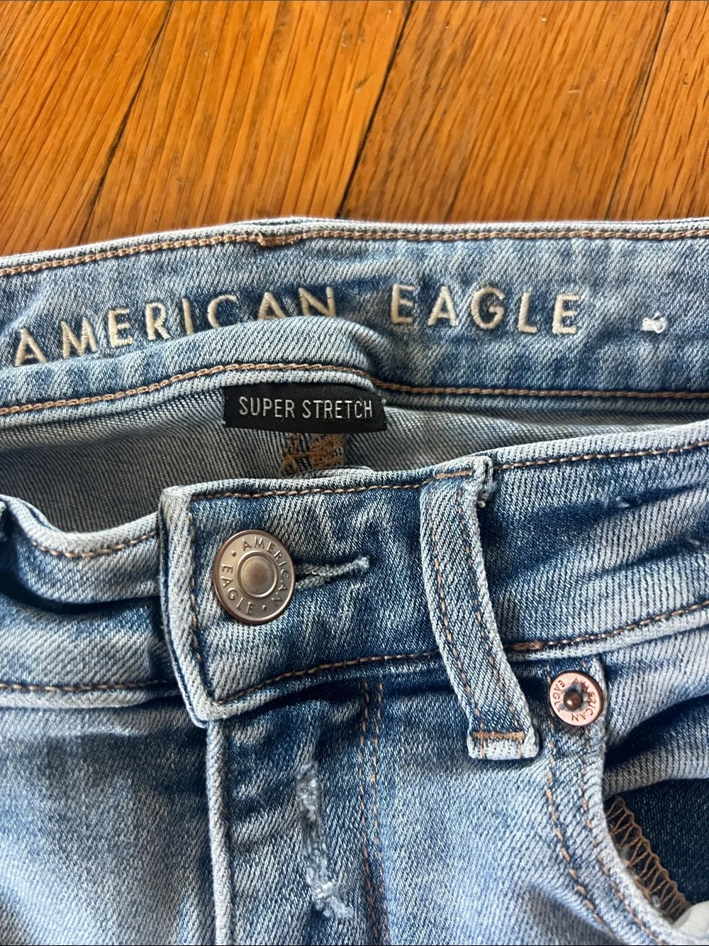American Eagle Outfitters Light Blue & Medium Blue Distressed jeggings